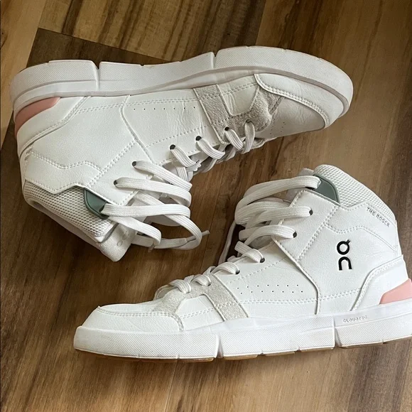 On Cloud The Roger White High-Top Sneakers Women’s 8.5 EUC - Picture 6 of 10